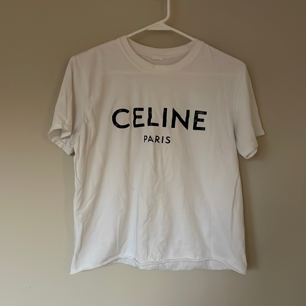 white t-shirt